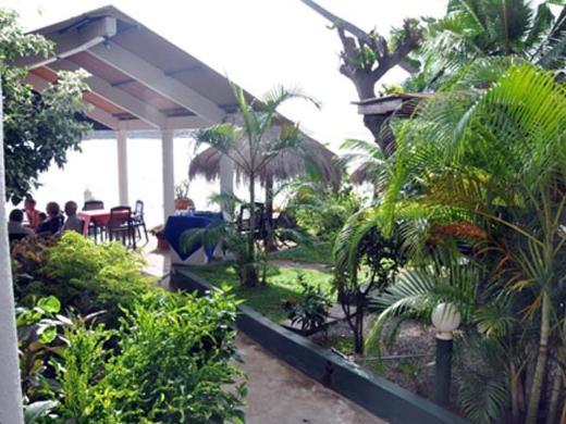 Ganga Garden Hotel เบอร์อูวาลา ภายนอก รูปภาพ