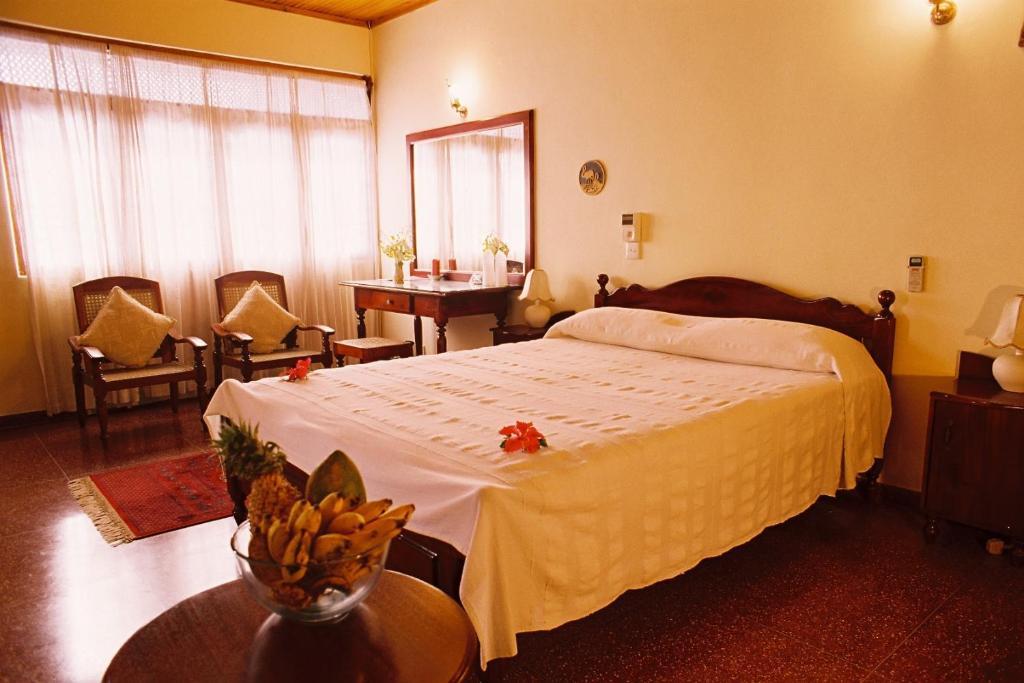 Ganga Garden Hotel เบอร์อูวาลา ภายนอก รูปภาพ